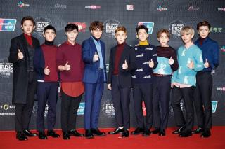 EXO, T-ara  thắp sáng  đội hình  mờ mịt  của Dream Concert 2016