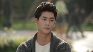 Lộ kịch bản Kang Tae Oh bị mất trí nhớ trong “Tuổi thanh xuân 2”