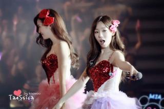 Taeyeon - Jessica Jung: Tạm biệt người bạn năm xưa...