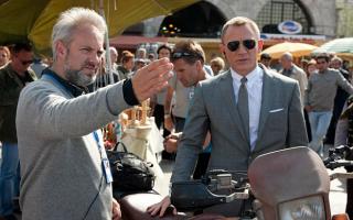 Sau Daniel Craig, đạo diễn Sam Mendes cũng bỏ  James Bond 