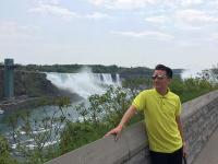 Đàm Vĩnh Hưng hào hứng khám phá thác Niagara