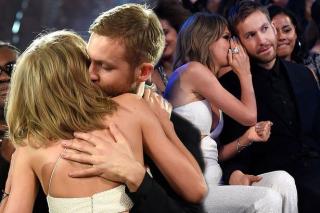 Taylor Swift yêu như một cô gái lái xe  điên cuồng 