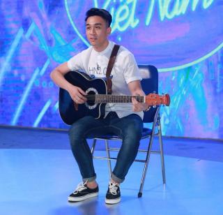 Hot boy, hot girl chưa thoả mãn giám khảo Vietnam Idol