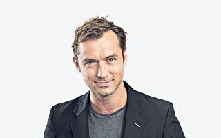 Jude Law từ chối ‘Superman’ vì trang phục