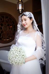 Sao nữ  Chân Hoàn truyện  bụng bầu 5 tháng trong ngày cưới