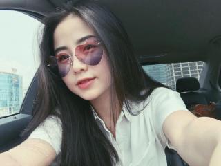 Cuộc sống sau hôn nhân của 4 hotgirl Việt lấy chồng sớm