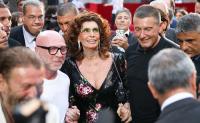 Dolce & Gabbana mở tiệc thời trang với cầu thủ và hoa hậu