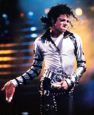 Sở thích cải trang thành gái điếm của Michael Jackson