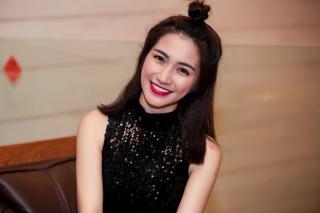 Hòa Minzy:  Tôi đang lâm cảnh nợ nần, trắng tay 