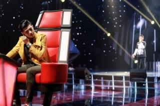 Noo Phước Thịnh rơi nước mắt khi nghe thí sinh The Voice Kids hát về mẹ