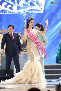 Bạn cùng lớp lên tiếng khi Hoa hậu Đỗ Mỹ Linh bị  chê đủ đường 