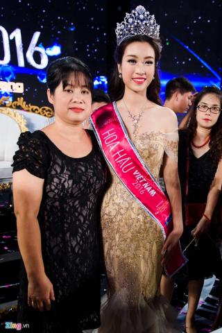 Mẹ hoa hậu Mỹ Linh lên tiếng về thông tin con gái sửa răng