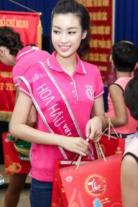 Hoa hậu Đỗ Mỹ Linh không thiếu điểm thi đại học