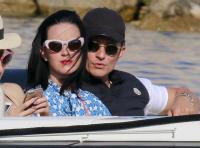Katy Perry tiết lộ điểm khó chịu khi hẹn hò Orlando Bloom