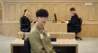 “Hai thế giới” tập 15: Lee Jong Suk phải ra hầu tòa vì Han Hyo Joo
