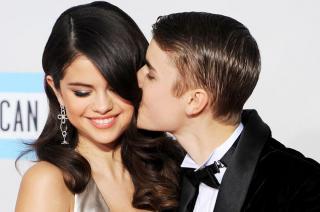 Selena Gomez cắt đứt mọi liên lạc với Justin Bieber