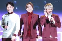 Ba thành viên EXO lập nhóm nhỏ