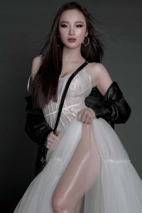 Angela Phương Trinh mặc sexy bên dàn mỹ nhân