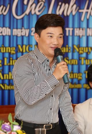 Quang Linh:  Thu Phương nói đùa chuyện tôi hát 1 bài mua 4 căn nhà 