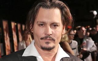 Johnny Depp làm phù thủy trong phim ăn theo  Harry Potter 