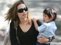 Mẹ ruột Pax Thiên chính thức lên tiếng về tin đồn  đòi lại con  khi Angelina Jolie và Brad Pitt chia tay