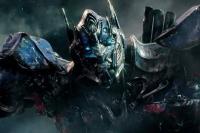 Người máy Optimus Prime bị thao túng trong ‘Transformers 5’