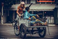 Cụ ông lái xe ba gác ở Sài Gòn: Lãng tử, phong trần và rất ngầu