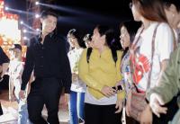 Noo Phước Thịnh bị fan vây quanh sau buổi tập sự kiện ZMA