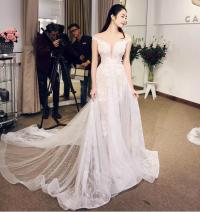 Váy cưới hơn nửa tỷ đồng của hoa hậu Thu Ngân