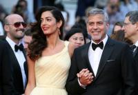 Vợ tài tử George Clooney mang bầu song thai