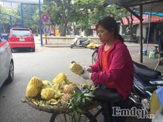 ''Ngày 8/3 giống như bao ngày, vẫn lăn lộn mưu sinh kiếm sống''