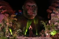 Sân khấu ra mắt  Kong: Skull Island  trước và sau khi bị cháy