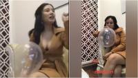 Linh Miu livestream cảnh thổi bóng cười, cố tình khoe vòng 1 đầy phản cảm