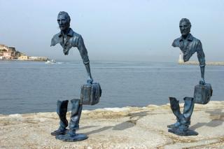 9 bức tượng đặc biệt thu hút du khách trên thế giới