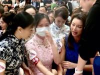 Hoa hậu châu Á bị hoại tử, sẹo loang lổ vì bắn laser thẩm mỹ