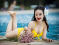 Hot girl cảnh sát thi Hoa hậu hoàn vũ