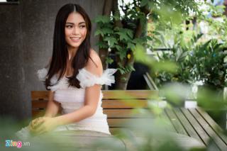 Mâu Thủy lần đầu kể về người mẹ bán hàng rong trên vỉa hè