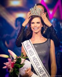 Ai nói Hoàng Thùy, Mâu Thủy  chuẩn mẫu  không thể thành hoa hậu, quán quân Next Top vẫn đăng quang Miss Universe Hà Lan đây!