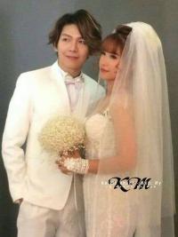 HOT: Khởi My e ấp, Kelvin Khánh để tóc dài lãng tử trong hậu trường chụp ảnh cưới
