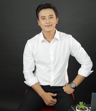 Mai Tài Phến xác nhận chỉ là bạn với Hương Tràm sau thời gian tìm hiểu khi đóng MV  Em gái mưa 