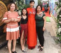 Dân mạng xôn xao trước hình ảnh Ngô Thanh Vân mặc áo dài trong lễ rước dâu