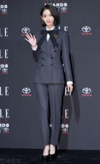 Thảm đỏ quy tụ dàn sao quyền lực: Yoona sang chảnh, nữ thần Kim Ji Won đẹp xuất sắc nhưng lại mặc gì thế này?