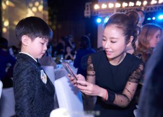 Lâm Tâm Như lần đầu chia sẻ những trăn trở sau khi sinh con đầu lòng