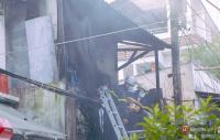 Cận cảnh hiện trường vụ cháy kinh hoàng ở Sài Gòn: Cảnh sát PCCC buồn đau vì không cứu được 3 mẹ con