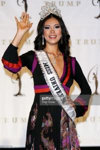 Hoa hậu Hoàn vũ 2007 Riyo Mori sắp trở lại Việt Nam