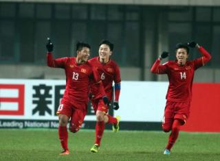 “Thánh lầy” U23 Đức Chinh khiến hàng ngàn fan nữ “tan nát” trước tin đồn có bạn gái