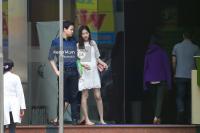 Mở màn paparazzi năm Mậu Tuất: Hoa hậu Đặng Thu Thảo lần đầu lộ bụng bầu, cùng ông xã Tín Nguyễn đi khám thai!