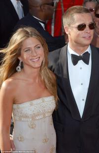 Fan hi vọng Jennifer Aniston nối lại với Brad Pitt sau khi ly dị