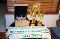 Giải thưởng  khủng  mà Hương Giang nhận được khi trở thành Tân Hoa hậu Chuyển giới Quốc tế 2018