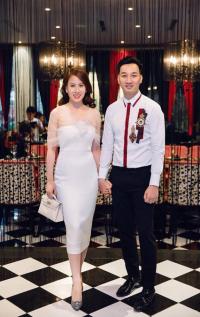 MC Thành Trung tặng vợ túi sách trăm triệu cùng lời chúc ngọt ngào trong ngày sinh nhật